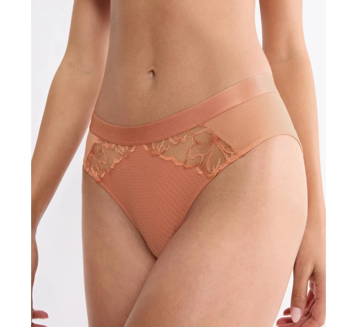 Wild Azalea Florale Tai - Marhuľové brandy - TRIUMPH Marhuľové brandy - TRIUMPH