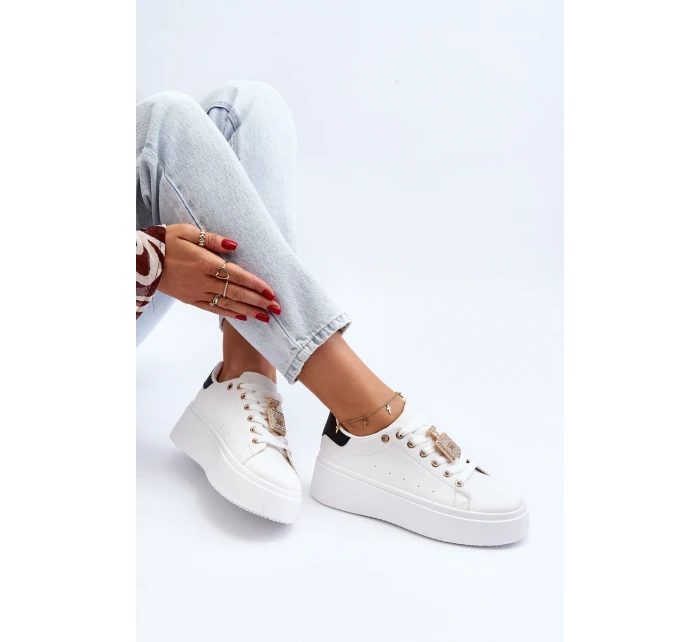 Dámské tenisky s ozdobou Bílé model 21648400 - Boto Dámské tenisky s ozdobou Bílé model 21648400 - Boto