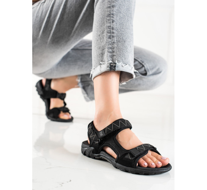 Exkluzívny čierne dámske sandále bez podpätku