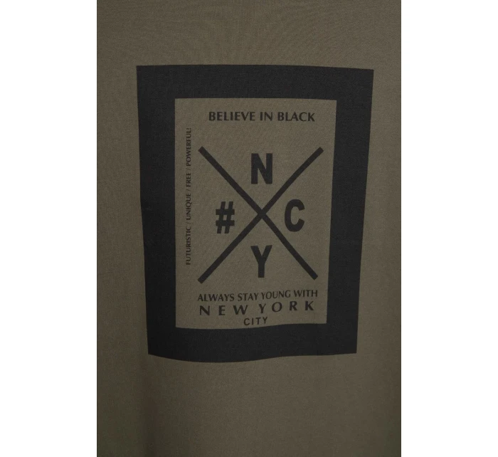 Kaki bunda s kapucňou nadmernej veľkosti