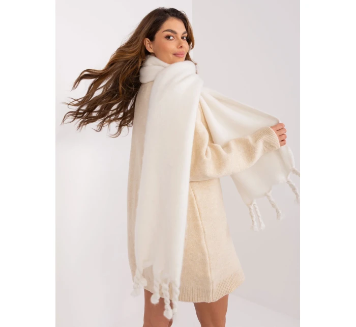 Szalik AT SZ model 19341648 ecru - FPrice Szalik AT SZ model 19341648 ecru - FPrice