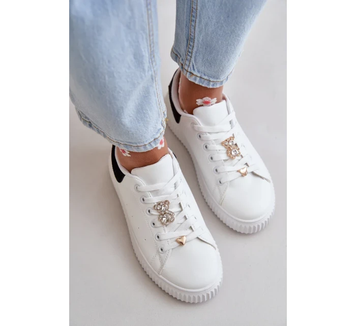 Nízke tenisky z eko kože s odznakmi bielo-čierne Cillione Nízke tenisky z eko kože s odznakmi bielo-čierne Cillione