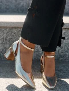 Kožené Lodičky Na Podpatku model 21694769 Zlaté - Maciejka