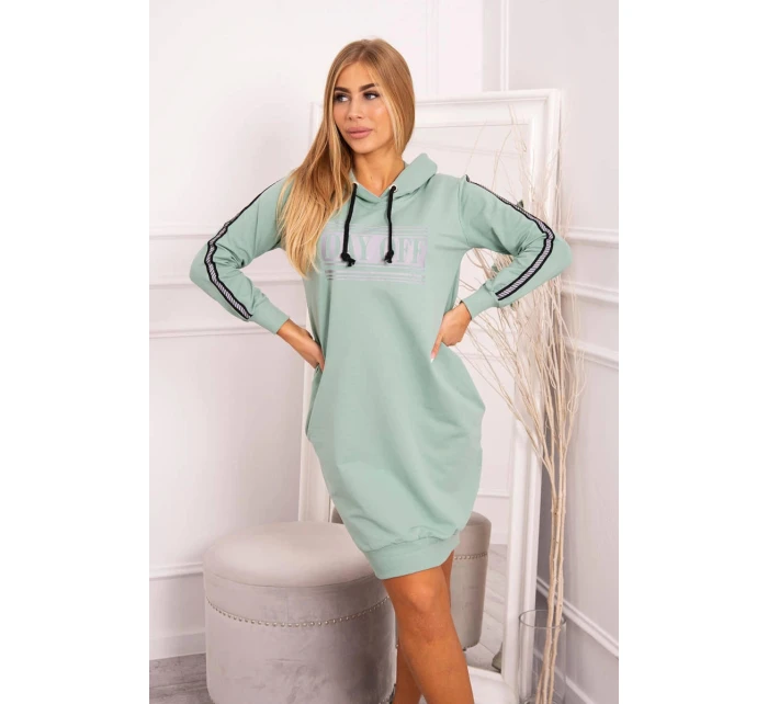 Šaty s reflexnou potlačou tmavá mentolová