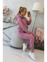 Izolačná sada s ozdobným vreckom tmavo ružová Izolačná sada s ozdobným vreckom tmavo ružová