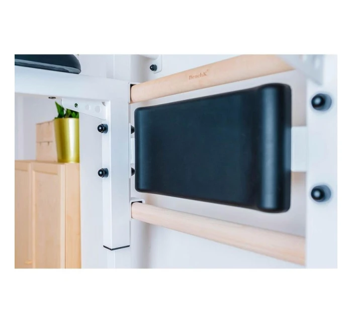 DREVENO-KOVOVÝ GYMNASTICKÝ REBRÍK S HRAZDOU A PRÍSLUŠENSTVOM BENCHK 232W