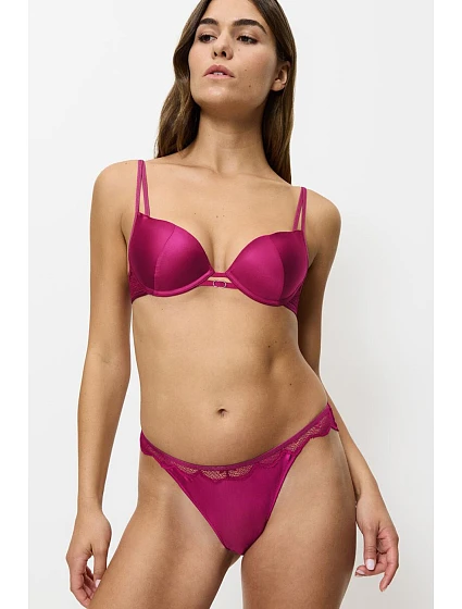 Model Push-up 229138 od značky Triumph Model Push-up 229138 od značky Triumph