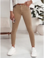 Dámské džínové kalhoty s páskem v béžové barvě Dstreet model 21981126 - FashionStreet Dámské džínové kalhoty s páskem v béžové barvě Dstreet model 21981126 - FashionStreet