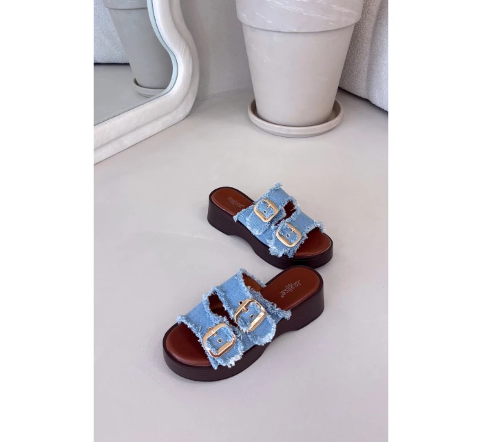 Dámské pantofle na platformě se zlatými sponami modré Renelisse