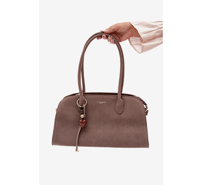 Kabelka s přívěskem a sponami eko semiš tmavě béžová model 22111664 - Flora&Co