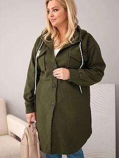 Dámský kabát Plus Size s kapucí model 22136661 na knoflíky khaki - K-Fashion