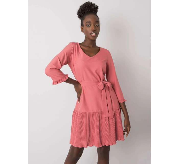 Šaty LK SK model 15406559 tmavě růžová - FPrice Šaty LK SK model 15406559 tmavě růžová - FPrice