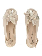 Dámske kožené sandále na platforme béžovej farby Filippo DS7045/26