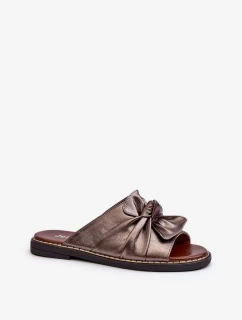 Dámske medené papuče s plochým podpätkom Nelvira