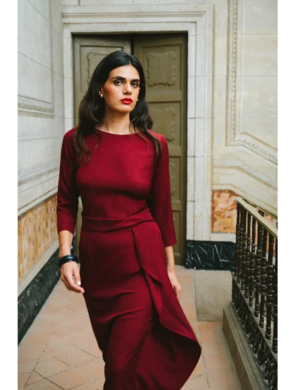 Šaty s volánkem model 21787046 bordó - STYLOVE