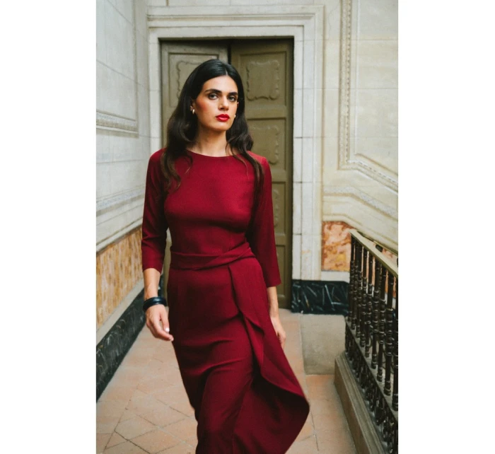 Šaty s volánkem model 21787046 bordó - STYLOVE