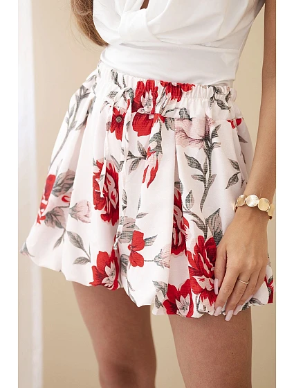 Dámske viskózové šortky s kvetinovým vzorom so zaväzovaním v páse červené