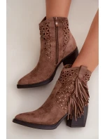 Dámské perforované kovbojky na podpatku s třásněmi Hnědé model 22009801 - Boto