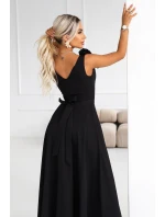 model 21803453 Elegantní večerní maxi šaty s rozparkem a růžemi klasické černé - numoco model 21803453 Elegantní večerní maxi šaty s rozparkem a růžemi klasické černé - numoco