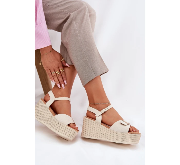 Sandały Damskie Na Koturnie Z Klamrą Beżowe Liniella Sandały Damskie Na Koturnie Z Klamrą Beżowe Liniella