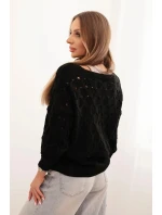 Dámsky sveter s výstrihom do V a zlatými gombíkmi čierny