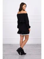 Šaty s otevřenými rameny a krajkou černé Šaty s otevřenými rameny a krajkou černé