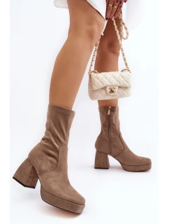 Dámské kotníkové boty na masivním podpatku a platformě tmavě béžové model 21642180 - Boto