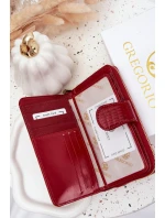 Lakovaná dámska peňaženka s reliéfom a zlatými detailmi Evlinne - červená