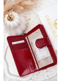 Lakovaná dámska peňaženka s reliéfom a zlatými detailmi Evlinne - červená