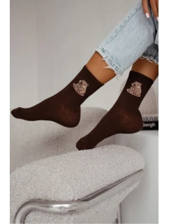 Dámské bavlněné ponožky Sedící kapybara čokoládové