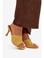 Dámské pantofle na z eko semiše žluté model 21918740 - Boto