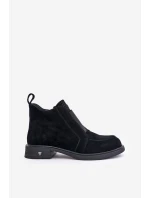 Semišové Nízké Boty Na Plochém Podpatku Zateplené D&A model 21674470 Černé - S.Barski Semišové Nízké Boty Na Plochém Podpatku Zateplené D&A model 21674470 Černé - S.Barski