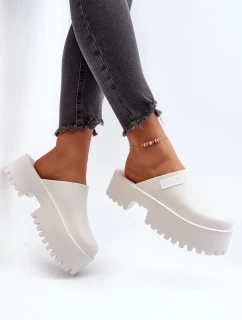 Dámske papuče na platforme Big Star - biele