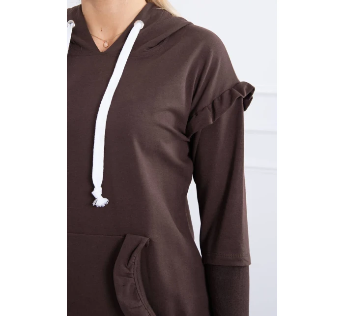 Šaty s ozdobnými volánikmi a kapucňou v hnedej farbe Šaty s ozdobnými volánikmi a kapucňou v hnedej farbe