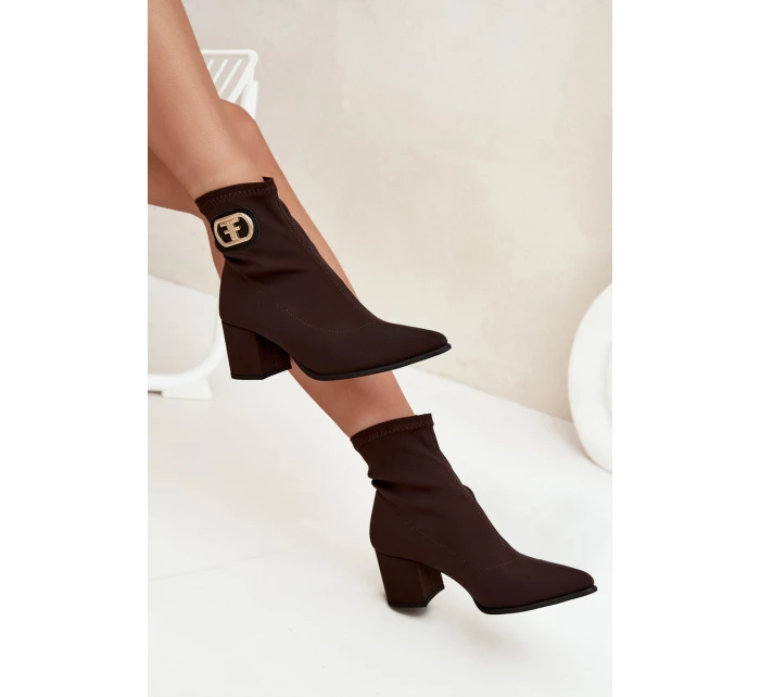 Botki Damskie Na Słupku Ze Złotym Detalem Zazoo 3128 Czekoladowe Botki Damskie Na Słupku Ze Złotym Detalem Zazoo 3128 Czekoladowe