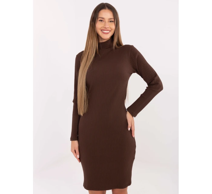 Sukienka RV SK model 21768517 ciemny brązowy - FPrice Sukienka RV SK model 21768517 ciemny brązowy - FPrice
