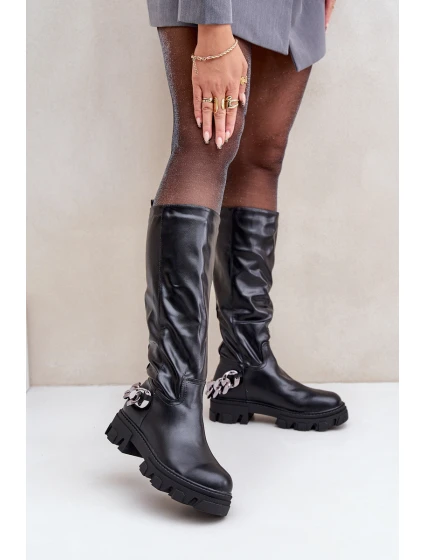 Kozaki Na Płaskim Obcasie Z Łańcuchem Czarne Nauricette