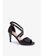 Sandále na podpätku model 211369 Vykročte štýlovo Sandále na podpätku model 211369 Vykročte štýlovo