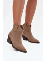 Topánky na podpätku model 219127 Krok vo veľkom štýle