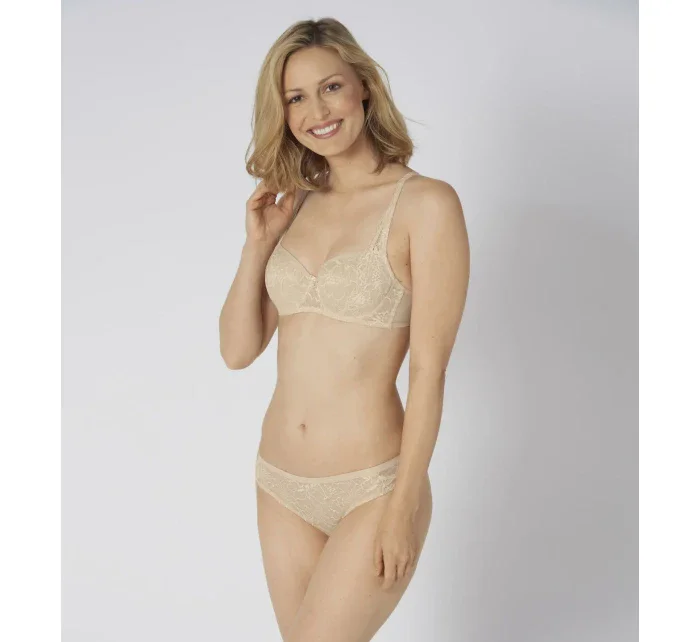 Dámske nohavičky Amourette Charm Brazilian01 krémové - TRIUMPH Dámske nohavičky Amourette Charm Brazilian01 krémové - TRIUMPH