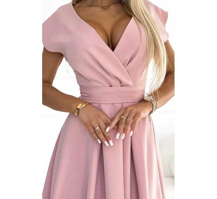 348-9 SCARLETT rozšírené šaty s obálkovým výstrihom a opaskom - púdrovo ružové