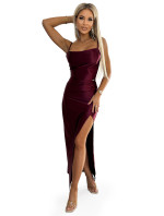 DIANE - Dlhé dámske saténové šaty vo vínovej bordovej farbe s rázporkom na nohe 483-4