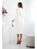 Šaty s viazaným plisovaným lemom svetlo béžové Šaty s viazaným plisovaným lemom svetlo béžové