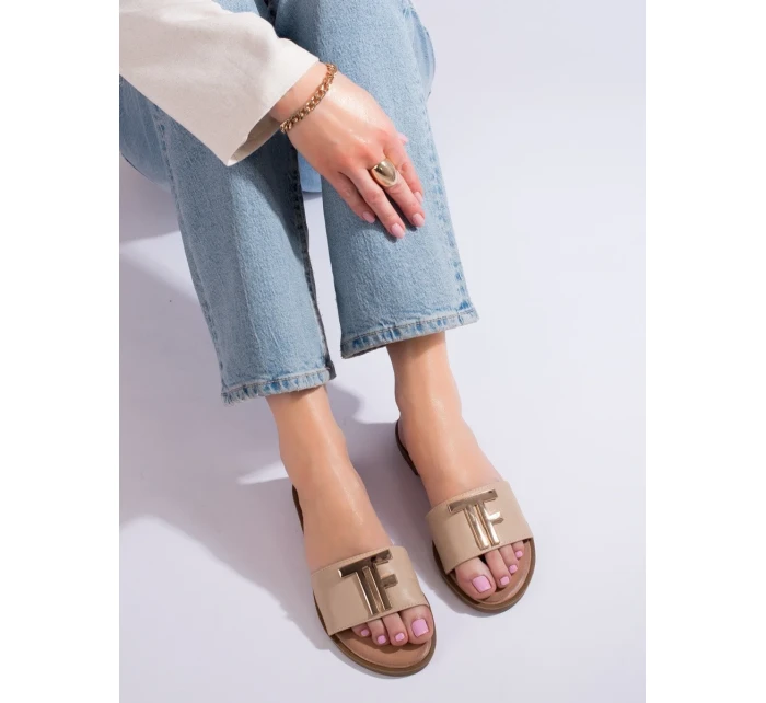 Trendy dámske nazúvaky hnedé bez podpätku Trendy dámske nazúvaky hnedé bez podpätku