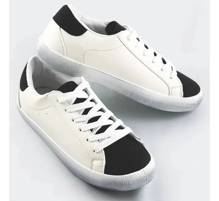 Dvojfarebné bielo-čierne dámske šnurovacie trampky (6340)