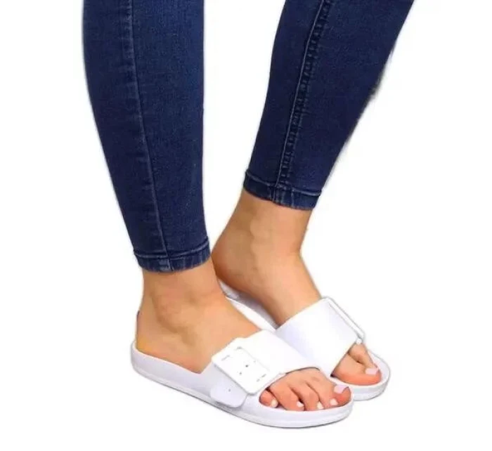 Dámské žabky model 21105541 Bílá - Big Star