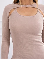 Pruhované vypasované šaty v béžovej farbe