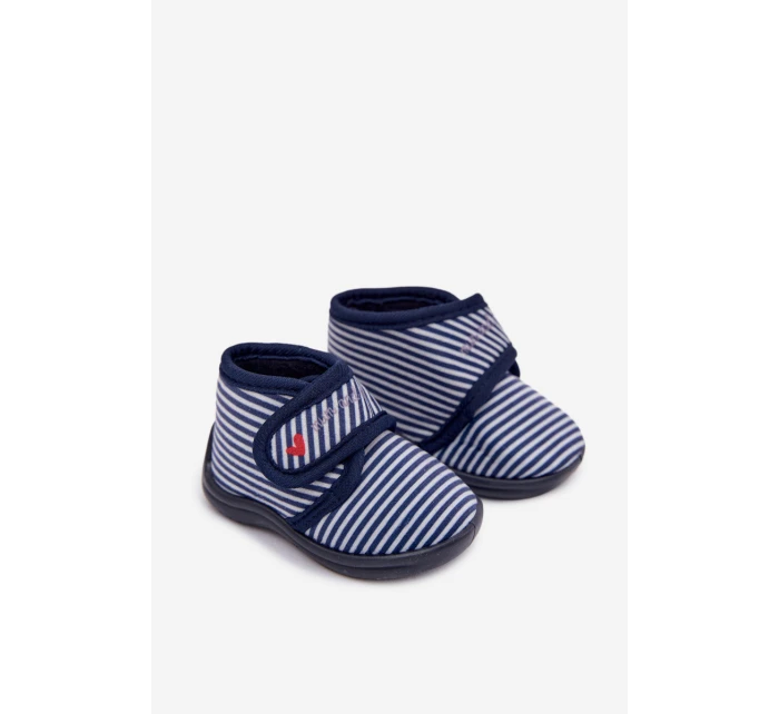Dětské pantofle na suchý zip pruhované tmavě modré Lavelle