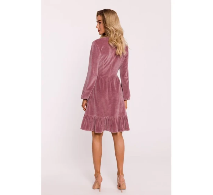 Sametové šaty s výstřihem do V  růžové model 20555701 - Moe