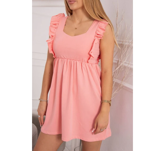 Šaty s volánikmi na bokoch marhuľová Šaty s volánikmi na bokoch marhuľová